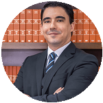 A Lei de Segurança Nacional (Lei 7.170/83) e as manifestações que pedem o fechamento do Congresso Nacional e do STF, ou, ironicamente, a mão que afaga é a mesma que apedreja