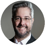 Do privilégio dos grandes à liberdade de todos: a descentralização do mercado de energia elétrica