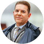 Um medalhista olímpico no pódio do judiciário