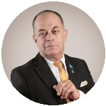 Um familiar pode declarar ao consulado dos EUA que a viagem tem como finalidade ajudar durante a gravidez de uma filha ou irmã?