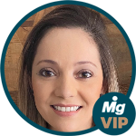 Adriene dos Santos Trindade Vallini