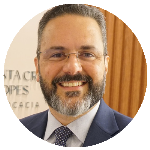 André Santa Cruz André Santa Cruz