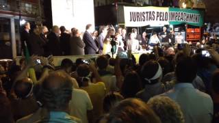 Janaina Paschoal discursa a favor do impeachment - Largo de S.Francisco