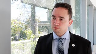 Raphael Callou - Nova geração está pronta pra ocupar posições de liderança? Diretor da OEI responde Raphael Callou - Nova geração está pronta pra ocupar posições de liderança? Diretor da OEI responde