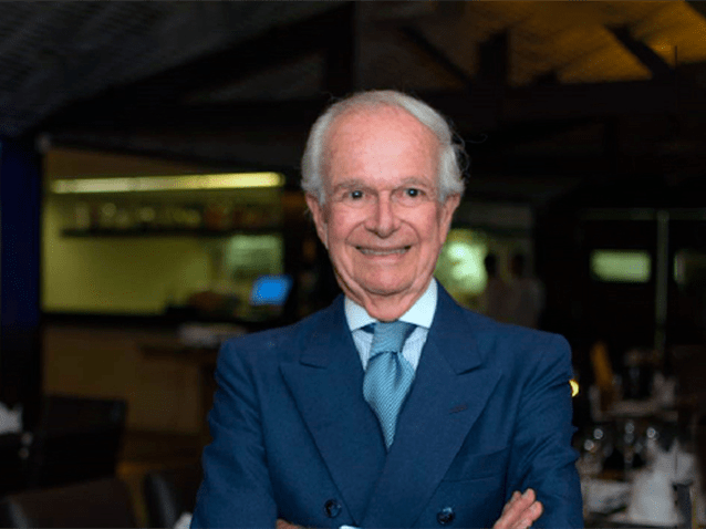  (Imagem: Lançamento da revista do IADF)