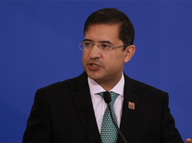 (img)