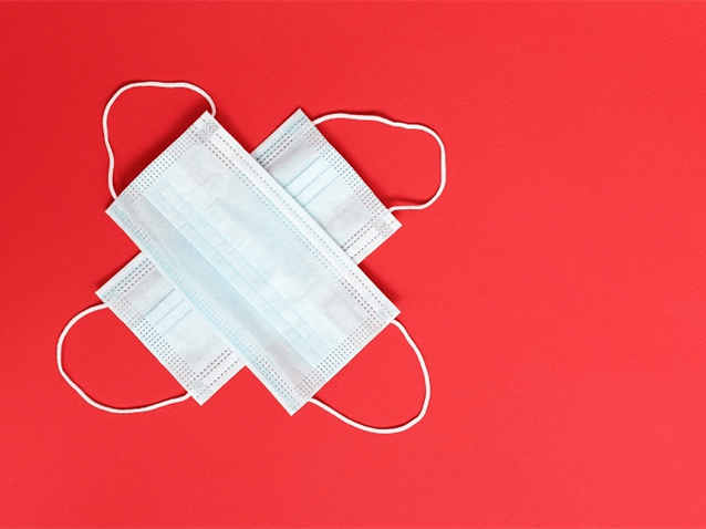 Morte de porteiro por covid não é acidente de trabalho, decide juíza