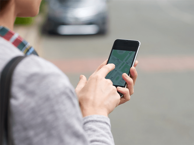 Empregada devolverá R$ 21 mil por uso indevido de táxi corporativo Empregada devolverá R$ 21 mil por uso indevido de táxi corporativo