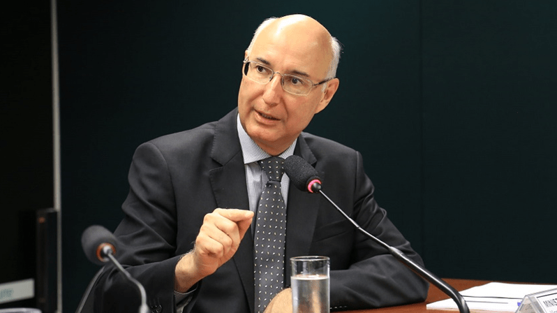 TST: Limpeza de banheiro público tem grau máximo de insalubridade