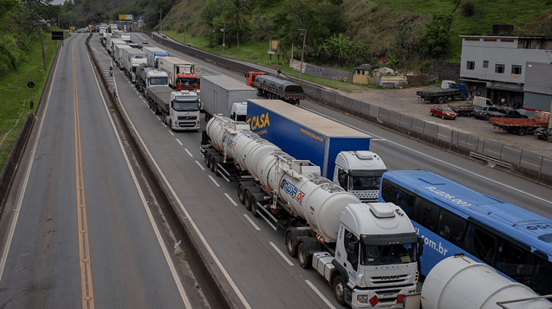 Maioria do STF determina imediata desobstrução de rodovias