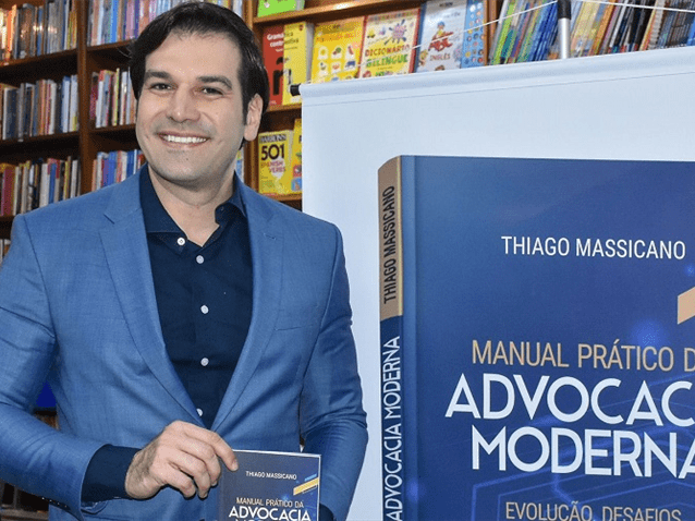 Manual Prático da Advocacia Moderna: Evolução, Desafios e Reflexões