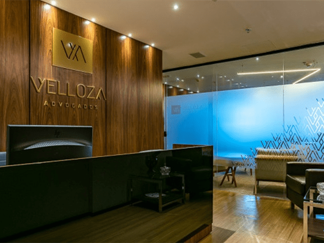 Velloza Advogados Associados celebra 30 anos