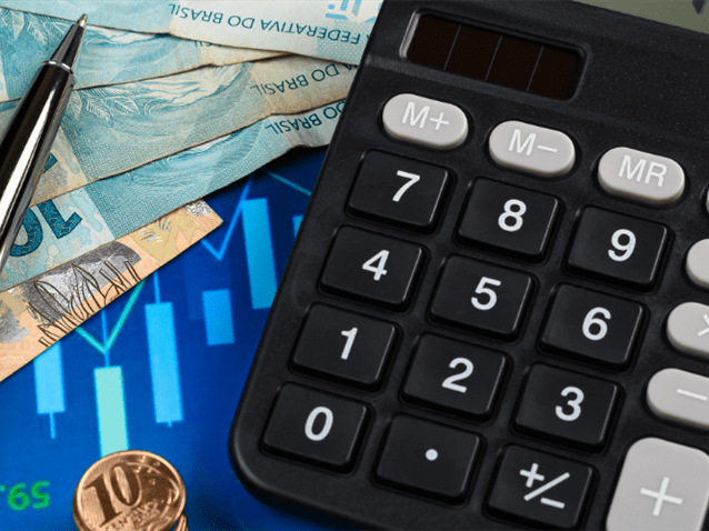 Juíza do RS suspende cobrança de juros excedendo 30% da média do BC