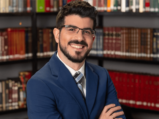 OEB entrega a Rodrigo Sayeg prêmio de "Jurista do Ano de 2024"