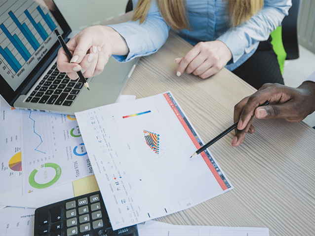 Advogados do Cescon Barrieu discutem declaração de igualdade salarial Advogados do Cescon Barrieu discutem declaração de igualdade salarial
