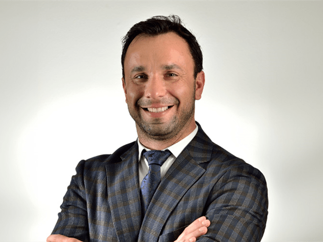 Daniel Toledo alcança 420 mil inscritos no YouTube Daniel Toledo alcança 420 mil inscritos no YouTube