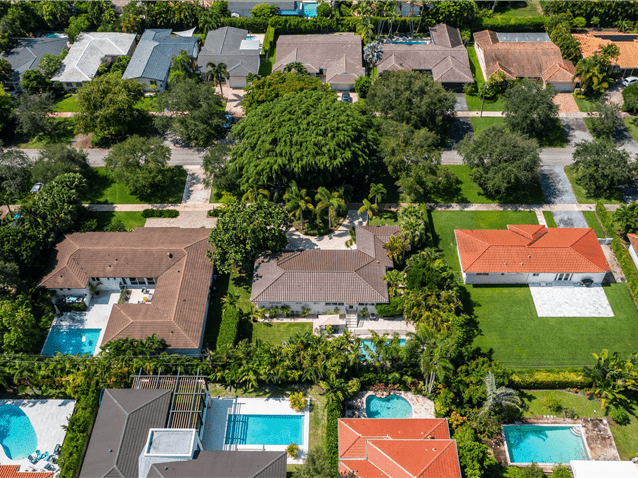 Associação não pode ser averbada em matrícula de imóvel de não filiado Associação não pode ser averbada em matrícula de imóvel de não filiado