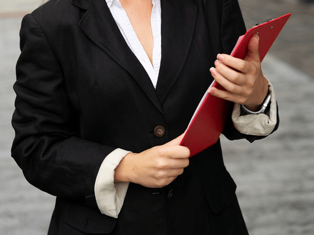 Juiz rejeita denúncia contra advogada acusada de patrocínio infiel