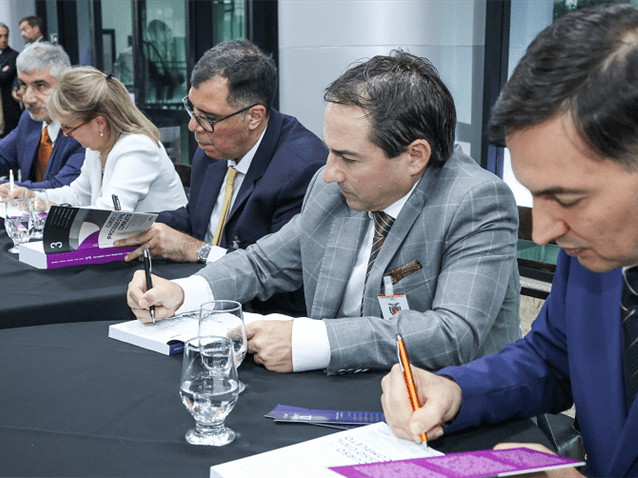 Juristas lançam 4ª edição da obra "Curso de Processo Civil Completo" Juristas lançam 4ª edição da obra "Curso de Processo Civil Completo"