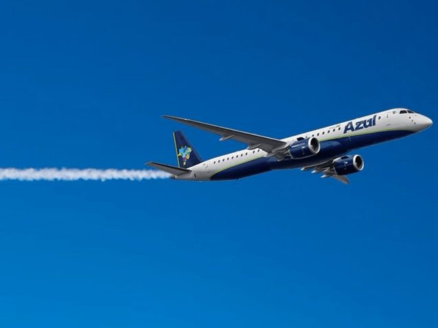  Azul e Decolar indenizarão por falha no reagendamento de passagens 