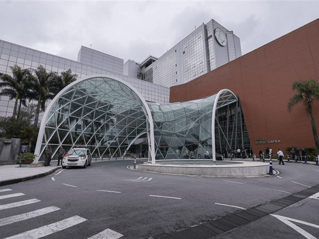 Empregada terceirizada do Einstein receberá R$ 30 mil por assédio sexual Empregada terceirizada do Einstein receberá R$ 30 mil por assédio sexual