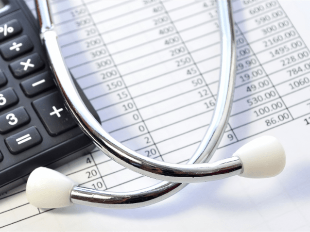 Plano de saúde que não justificou reajuste deve cobrar seguindo ANS