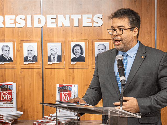 CNMP lança livro que celebra 20 anos de história da instituição
