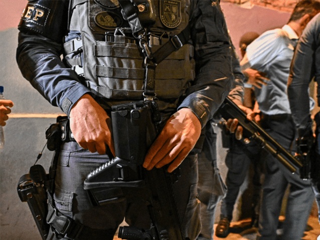 (img)