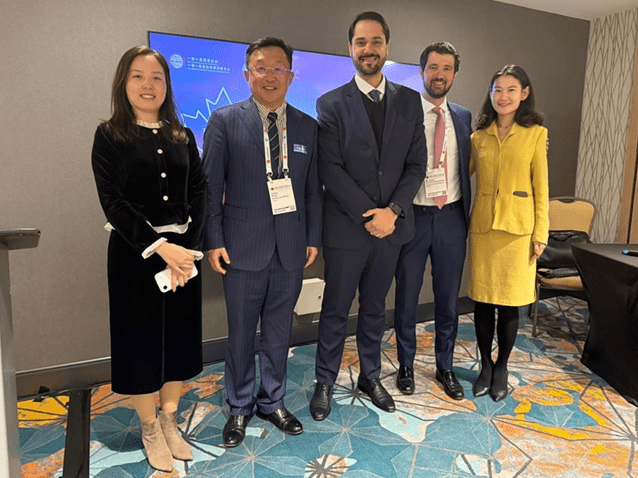 Walberto Oliveira, sócio do Ernesto Borges Advogados, durante o "Forum on New Developments in the Belt and Road Service Connections". (Imagem: Divulgação)