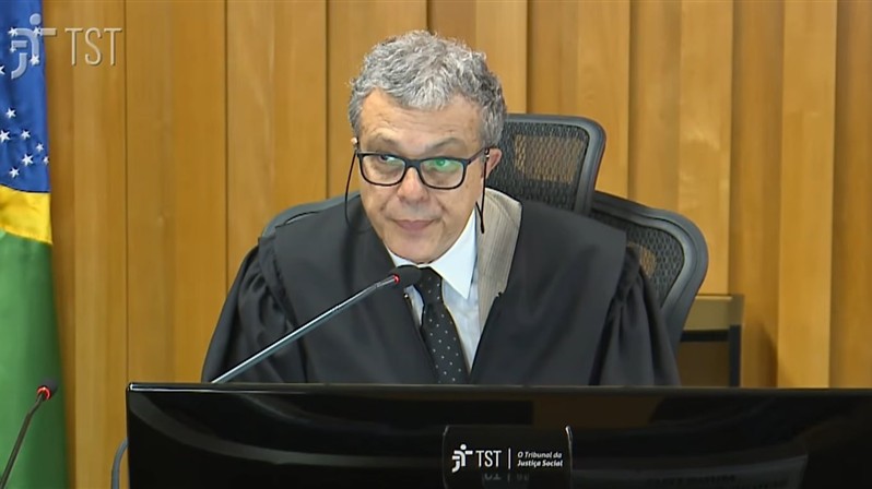  (Imagem: Reprodução/Youtube)