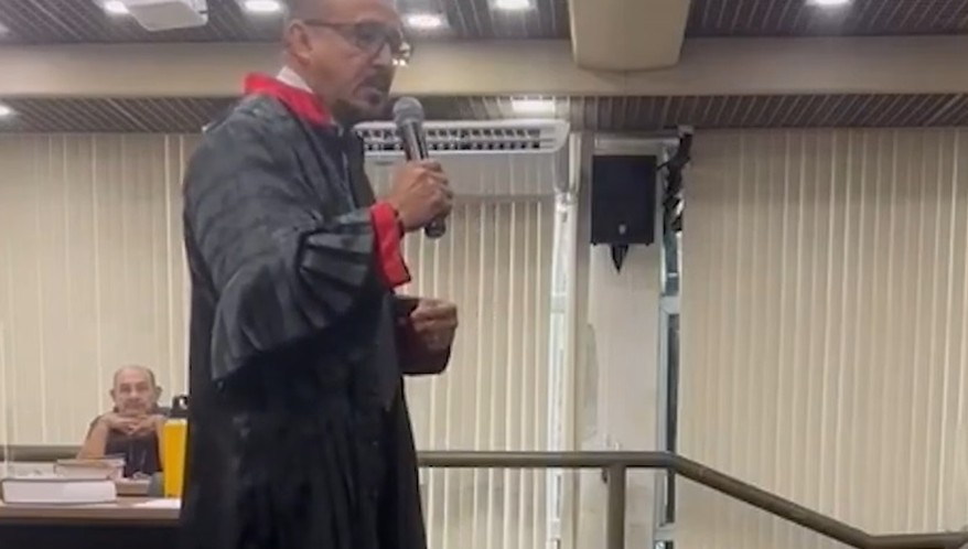  (Imagem: Reprodução/Youtube)