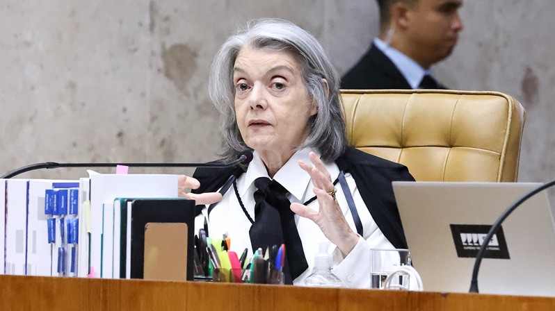 STF invalida lei que permitia a pais impedir filhos de participar de aulas sobre gênero