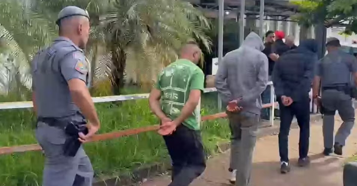Justiça mantém prisão de três homens por morte de jovem em rope jump
