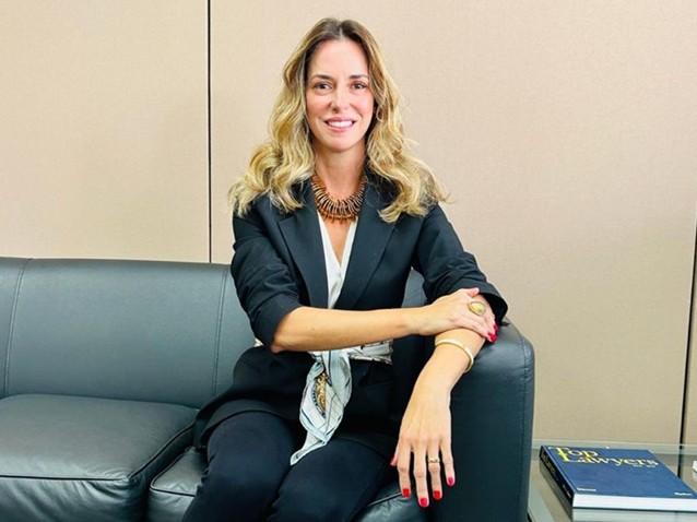 Paula Lima Hyppolito Oliveira, sócia do Caputo, Bastos e Serra Advogados e presidente da AASP. (Imagem: Divulgação/AASP) Paula Lima Hyppolito Oliveira, sócia do Caputo, Bastos e Serra Advogados e presidente da AASP. (Imagem: Divulgação/AASP)