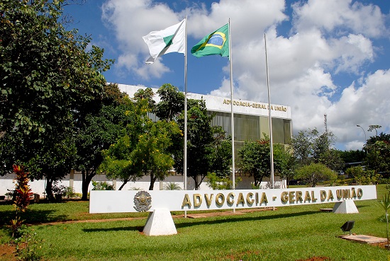 JF/CE: É inconstitucional pagar honorários de sucumbência a advogados públicos