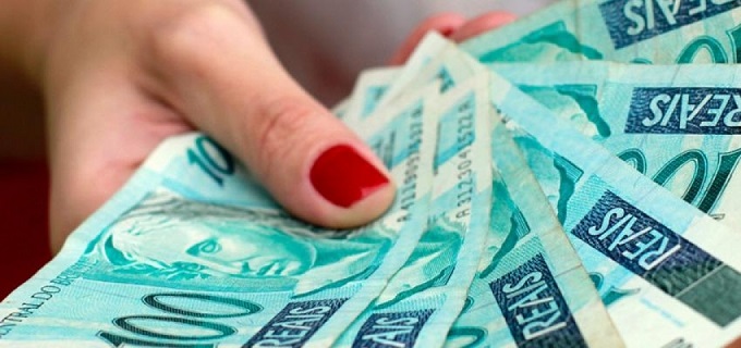 Pai terá 40% do auxílio emergencial penhorado para pensão alimentícia