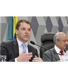 Antônio César Bochenek﻿