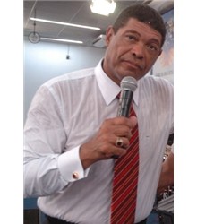 Valdemiro Santiago