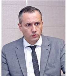 Roberto Alvim Roberto Alvim