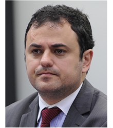 Glauber Braga