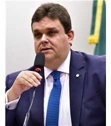 Wolney Queiroz