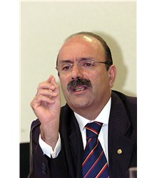 Luiz Eduardo Greenhalgh Luiz Eduardo Greenhalgh