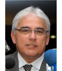 Efraim Morais