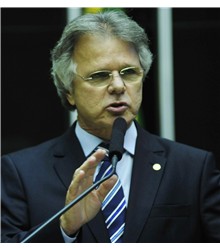 Vanderlei Macris Vanderlei Macris